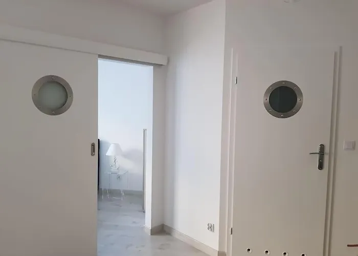 With A Garden Near Port In Apartament Gdynia